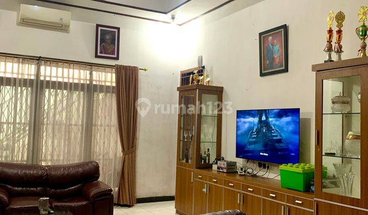 Dijual Rumah Super Luas di Petukangan Utara, Jakarta Selatan 1