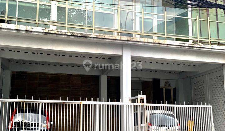 Dijual Rumah Kost Exlclusive di Kemang, Jakarta Selatan 2