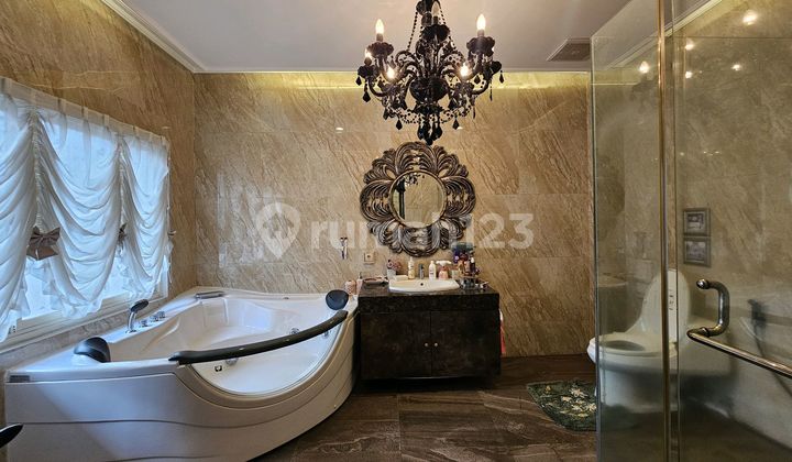 Luxury House In Alam Sutera 2 Floors Fully Furnished Very Beautiful 2