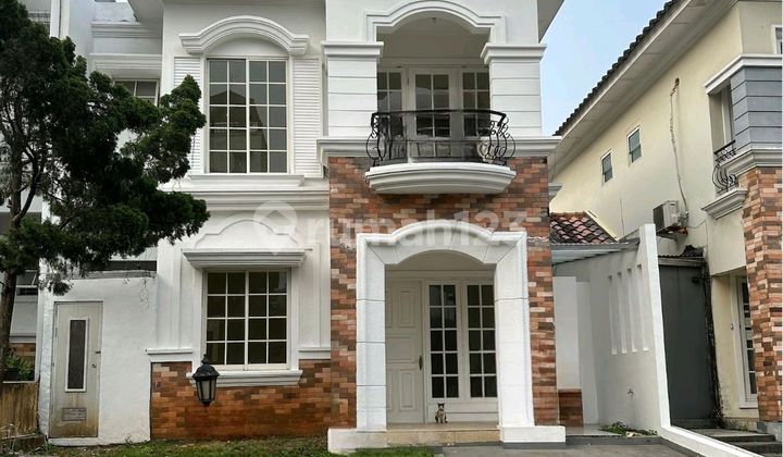 Rumah Cantik Minimalis Di The Green Bsd 2,5 Lantai Siap Huni