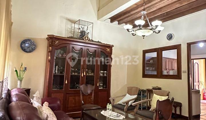 Ready-to-occupy spacious strategic corner house with river view in The Green BSD. Ready-to-occupy spacious strategic corner house with river view in The Green BSD.