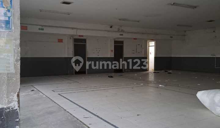 3 Unit Gudang di Tengah Kota Pekanbaru Siap Pakai Lokasi Bagus 3 Unit Gudang di Tengah Kota Pekanbaru Siap Pakai Lokasi Bagus