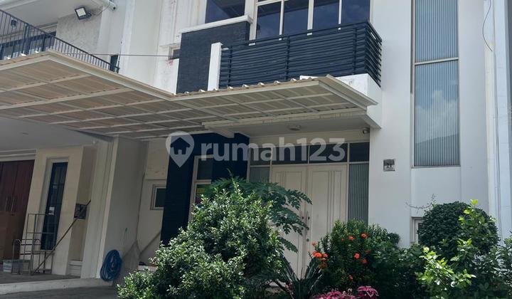 Beautiful House in Residence One 2 Floors Good Ready to Occupy Beautiful House in Residence One 2 Floors Good Ready to Occupy