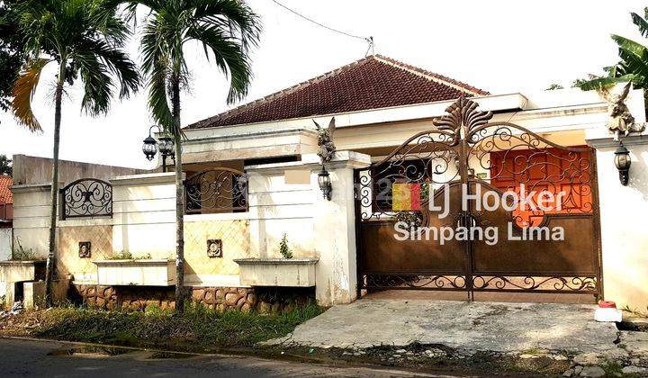 Rumah Strategis Semarang Kawasan Elite Dijual di Jl. Papandayan, Gajahmungkur, Semarang Selatan 11.502 ivn  2