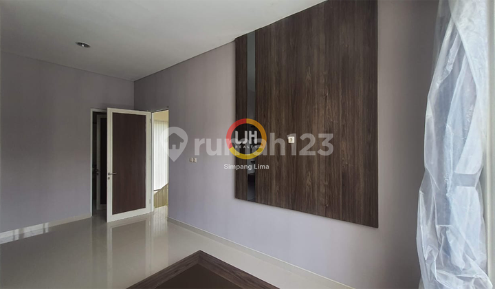 Disewakan Rumah Nyaman 3 Lantai Area Tembalang 2