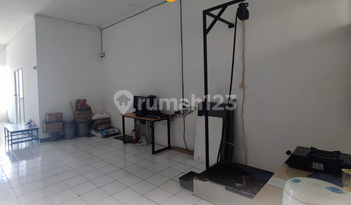 Disewakan Ruko Strategis Dekat dengan Kawsan Industri dan Pusat Perbelanjaan 1