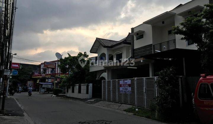 Rumah Minimalis Modern 2 lantai di Pondok Pekayon Indah Bekasi 2