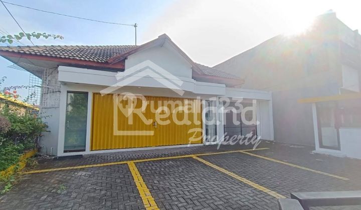 Ruang Usaha di Jenderal Sudirman , Semarang ( Si 8324S )