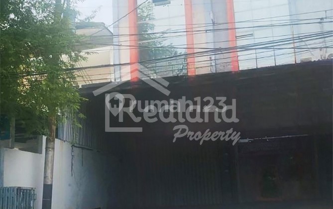 Shop House on Ki Mangunsarkoro Street, Semarang Si Me 6414s 1