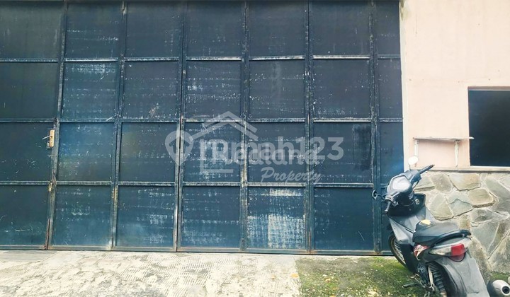 Gudang di Kenconowungu, Semarang Si Me 6504 2