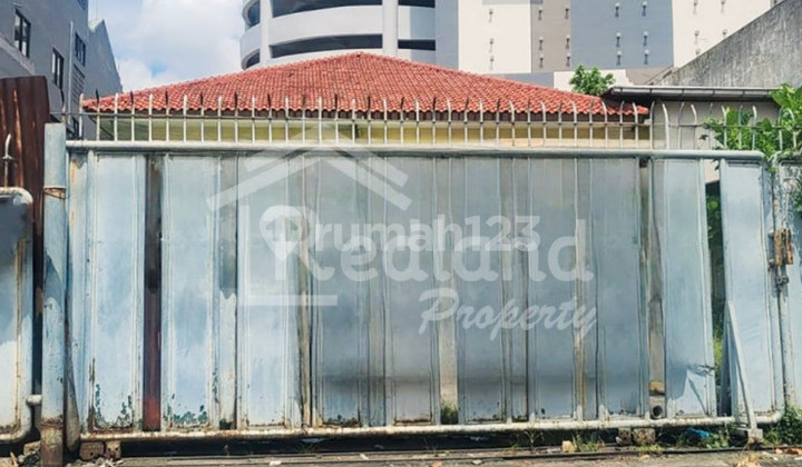 Warehouse at Imam Bonjol, Semarang Me 6551