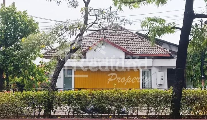 Ruang Usaha di Jenderal Sudirman , Semarang ( Si 8324S ) 2