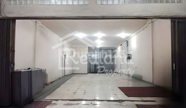 Ruko di Brigjen Sudiarto , Semarang ( Si 8392 ) 1