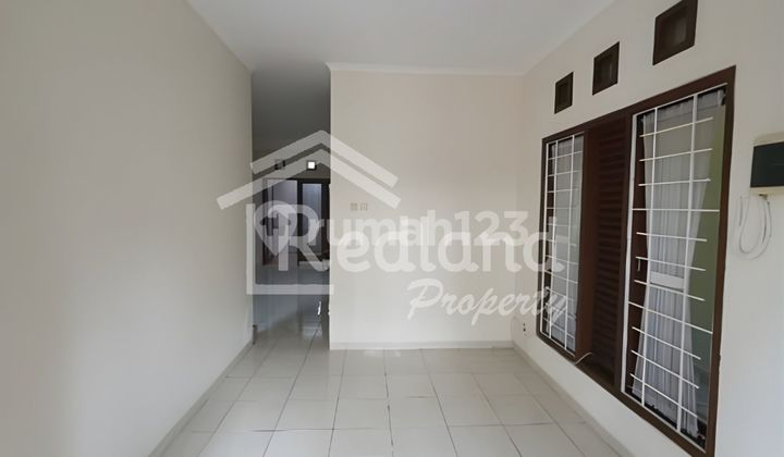 Rumah di Puri Mediterania , Semarang ( Si 8576 ) 2