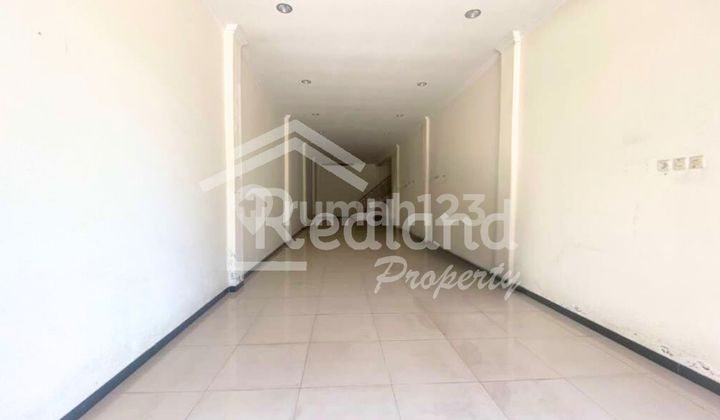 Shop house in the Ngesrep Banyumanik area, Semarang (Si 8316S) 1