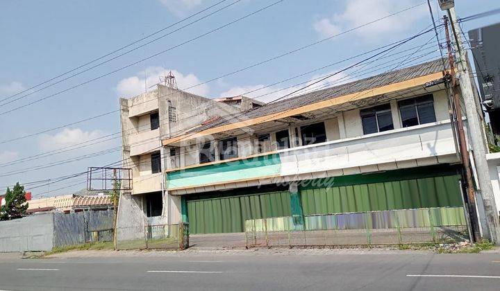 Ruang Usaha di Hos Cokroaminoto , Yogyakarta Si 7162  2