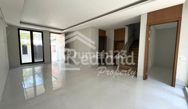 Rumah di Ibiza Poj City , Semarang ( Vn Si 8667 )
