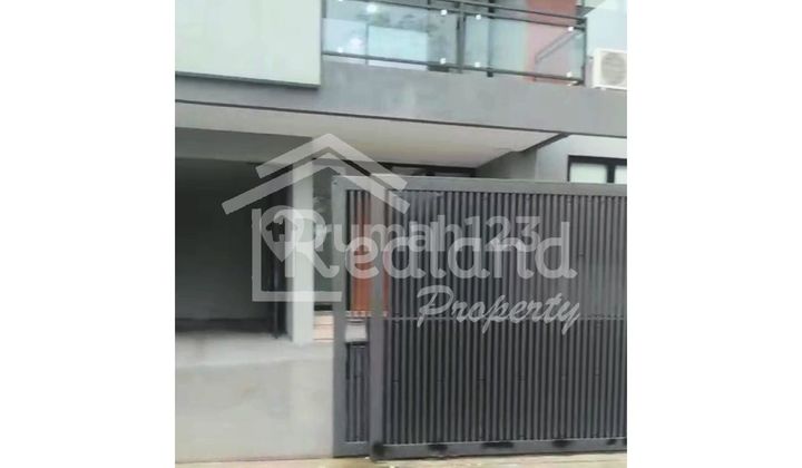 Rumah  di daerah Bukit Sari , Semarang ( Si 8264S ) 1