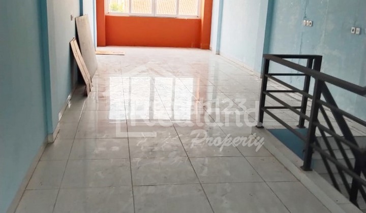 Ruko di daerah Sidodadi , Semarang  ( Si 8358 ) 1