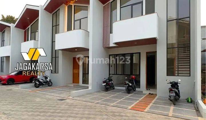 Rumah cantik dalam cluster one gate di jagakarsa jakarta selatan 2