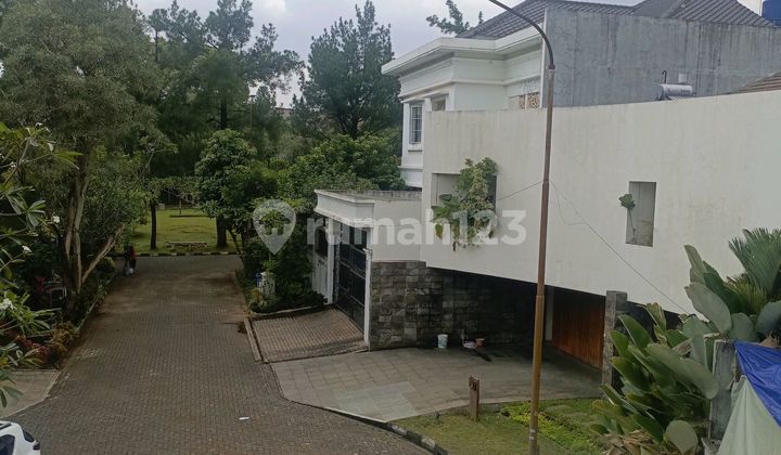 Runah Baru Mewah Konsep Bali View With Privat Pool