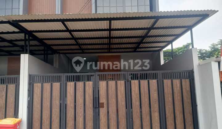 House for Sale in DKI Meruya Complex Plot 2