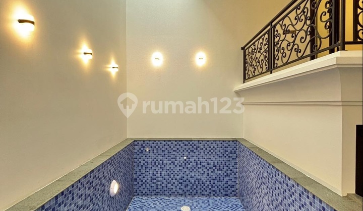 Luxury House With Pool in Jagakarsa South Jakarta 2