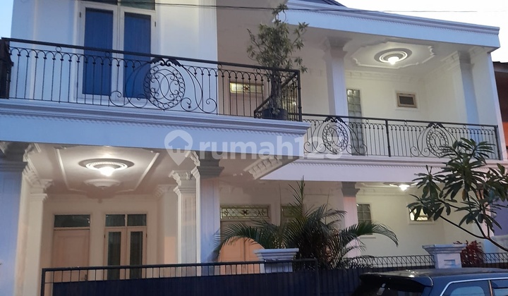 Rumah Mewah Griya Loka Bsd Tangerang Selatan 2