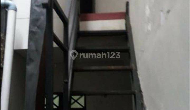 Di Jual rumah lama hitung tanah 2