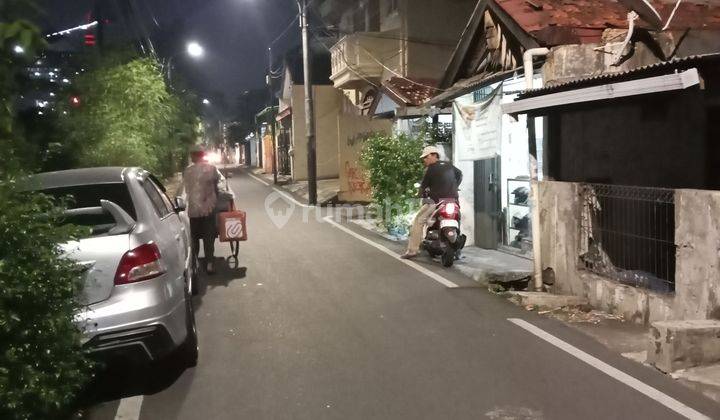 Rumah Tua Jalan 2 Mobil 2