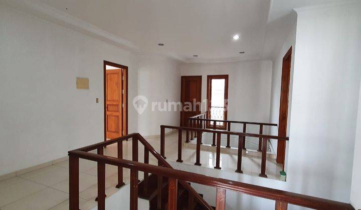 Dijual rumah dekat pd indah  LT 240/LB 400 jakarta selatan 2