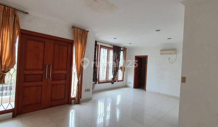 Dijual rumah dekat pd indah  LT 240/LB 400 jakarta selatan 1