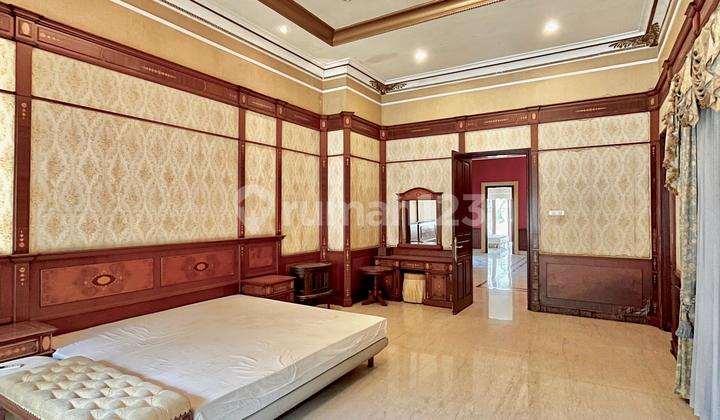 Rumah Classic Mewah High Spec Include Swimming Pool Rumah Classic Mewah High Spec Include Swimming Pool