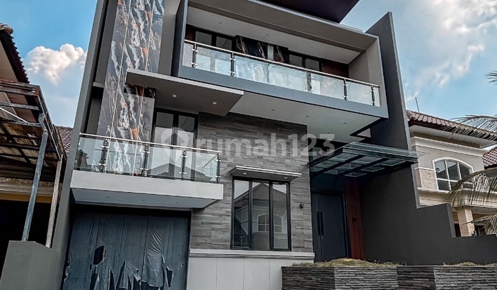 Rumah Baru Gress Citraland High Ceiling Split Level