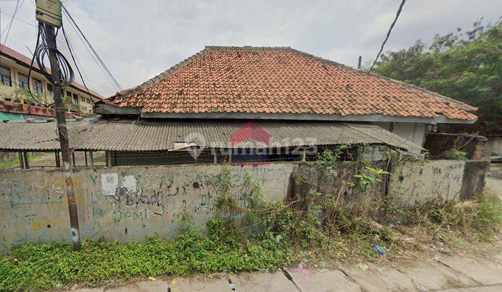 Dijual Rumah Tua Hitung Tanah di Jalan Supriadi Kota Tangerang 2