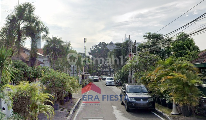 For Sale Old House in Central Menteng Jakarta 2