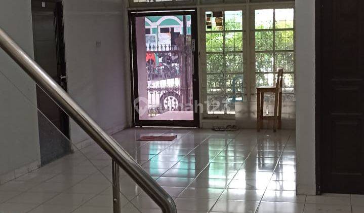 Dijual Rumah Untuk Tempat Usaha di Jl Mt Haryono Kota Tangerang 1