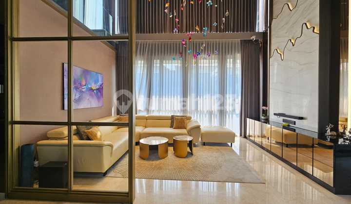 Dijual Rumah Mewah 3 Lt Furnished di Navapark Bsd Tangerang