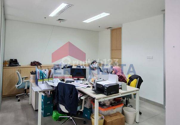 Dijual Murah Kantor Furnished The Smith di Alam Sutera Tangerang 2