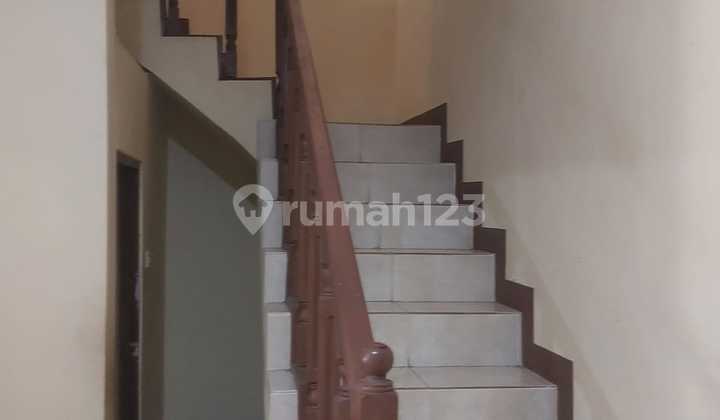 Dijual Rumah Strategis di Taman Harapan Baru Harapan Indah 2