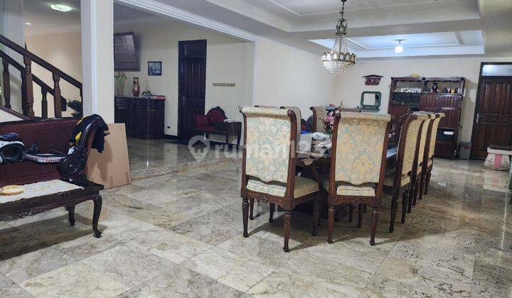 Dijual Cepat Rumah 2 Lantai Di Cikini Menteng Jakarta Pusat  2