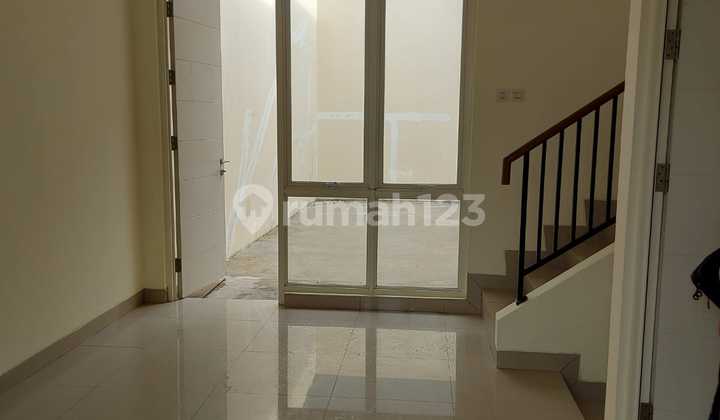 For Sale Nice 2-Story House in Samata Cluster, Harapan Indah Bekasi 2