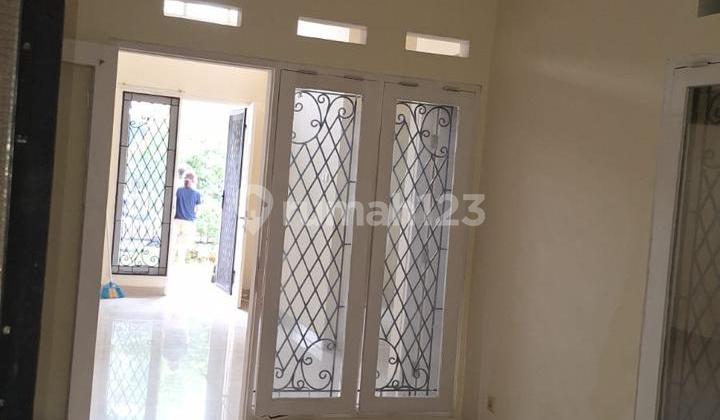 For Sale Ready-to-Occupy House in Harapan Indah Bekasi