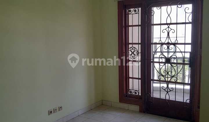 For Sale, Ready-to-Occupy House in Gading Pelangi, North Jakarta For Sale, Ready-to-Occupy House in Gading Pelangi, North Jakarta