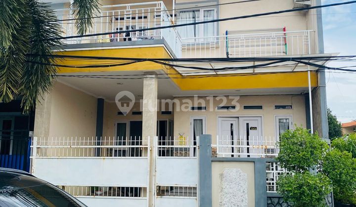 Dijual Rumah 2 Lantai di Permata Harapan Baru 1