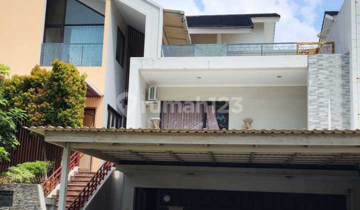 Beautiful 650 Meter House in Asia Tropis Cluster, Harapan Indah Bekasi Beautiful 650 Meter House in Asia Tropis Cluster, Harapan Indah Bekasi