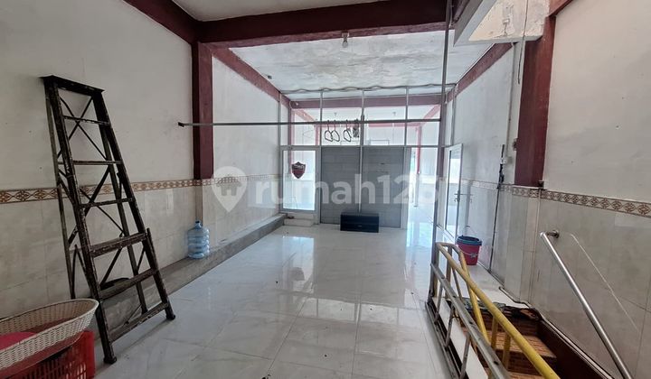 Affordable Price, Neat 3.5-Story Shop House in Koja, North Jakarta 1