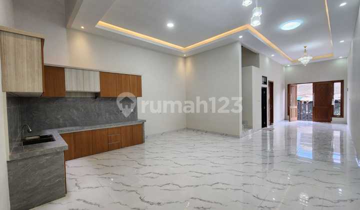 Harga Murah Rumah Brand New 3 Lantai di Kelapa Gading 2