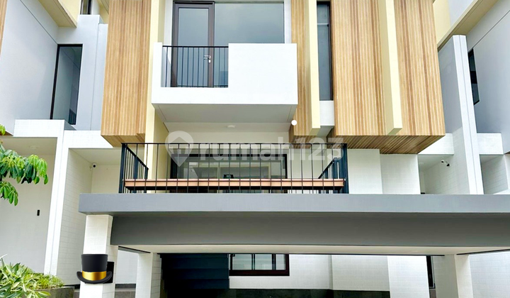 Rumah Bagus 3 Lantai di Bsd Cluster Blizfield Dekat Enchante