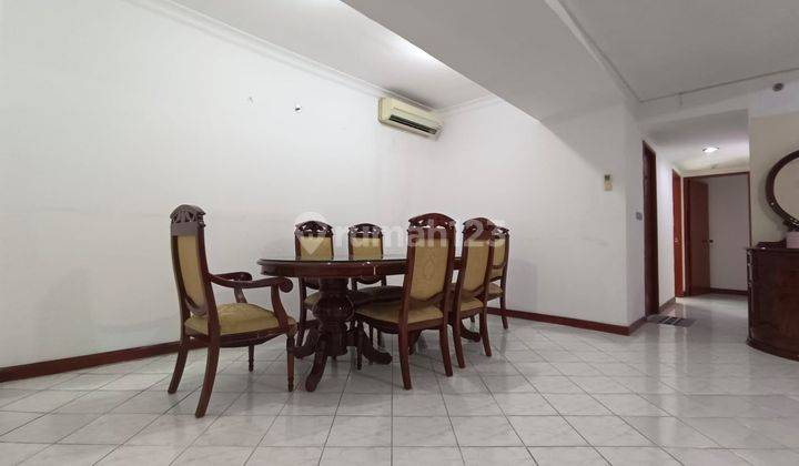 Condominium Taman Anggrek 3 BR Semi Furnished Masih Bagus  2